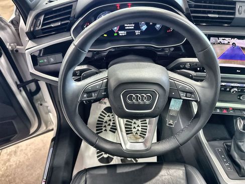 Used 2025 Audi Q3 2.0T Premium AWD/4WD image 17