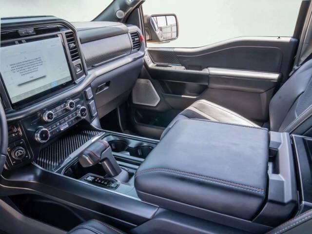 Used 2025 Ford F150 Raptor AWD/4WD image 13