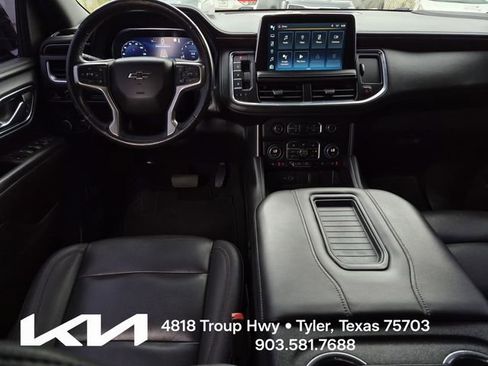 Used 2023 Chevrolet Tahoe Z71 w/ Luxury Package AWD/4WD image 30