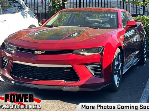 Used 2018 Chevrolet Camaro SS RWD image 1