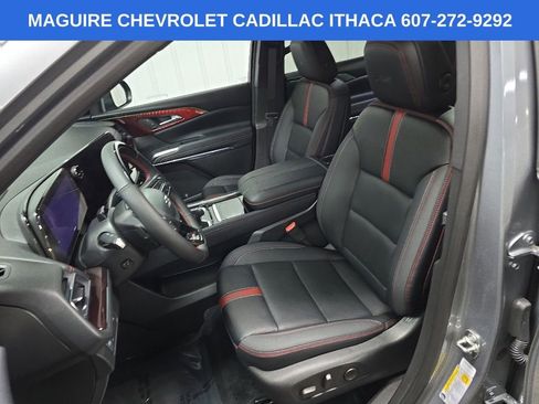 Used 2026 Chevrolet Traverse RS AWD/4WD image 30