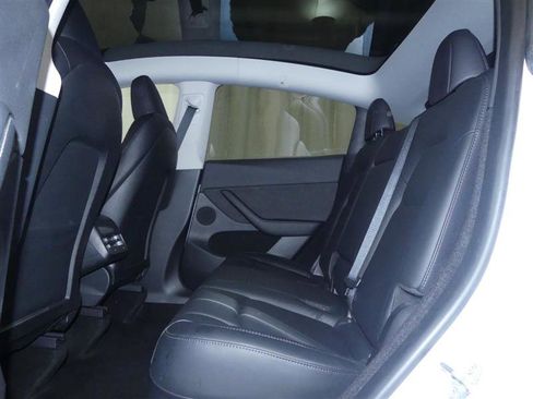 Used 2023 Tesla Model Y Performance AWD/4WD image 21
