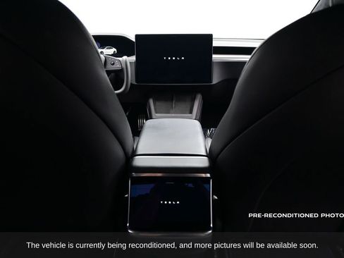 Used 2022 Tesla Model S image 33