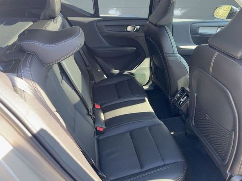 New 2026 Volvo XC40 B5 Core w/ Climate Package image 28