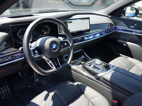 Used 2026 BMW 740i w/ Premium Package RWD image 16