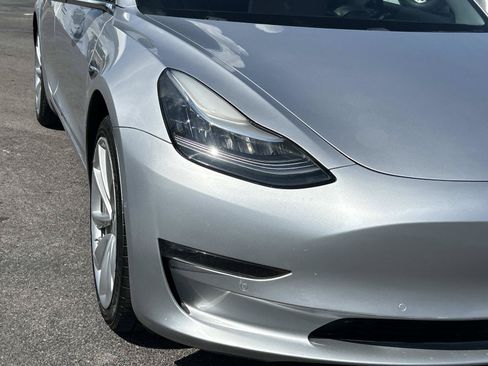 Used 2018 Tesla Model 3 Long Range AWD/4WD image 13