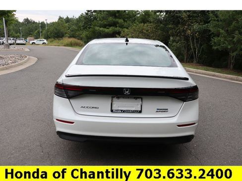 Used 2025 Honda Accord Sport image 6