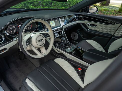 Certified 2024 Bentley Flying Spur S V8 AWD/4WD image 9