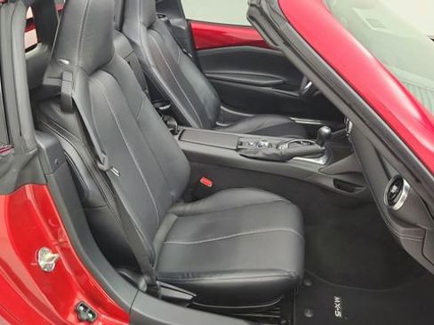 Used 2023 MAZDA MX-5 Miata Grand Touring RWD image 29