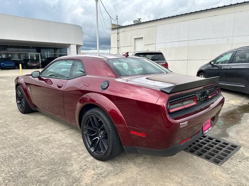 Used 2019 Dodge Challenger R/T Scat Pack w/ Widebody Package RWD image 5