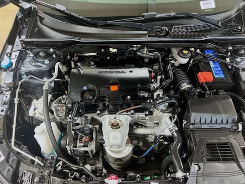 Used 2024 Honda Civic Sport image 27