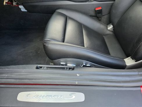 Used 2021 Porsche 718 Cayman S RWD image 21