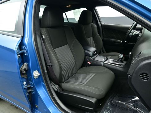 Used 2023 Dodge Charger SXT w/ Blacktop Package image 13