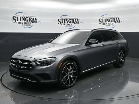 Used 2022 Mercedes-Benz E 450 4MATIC All-Terrain Wagon image 3