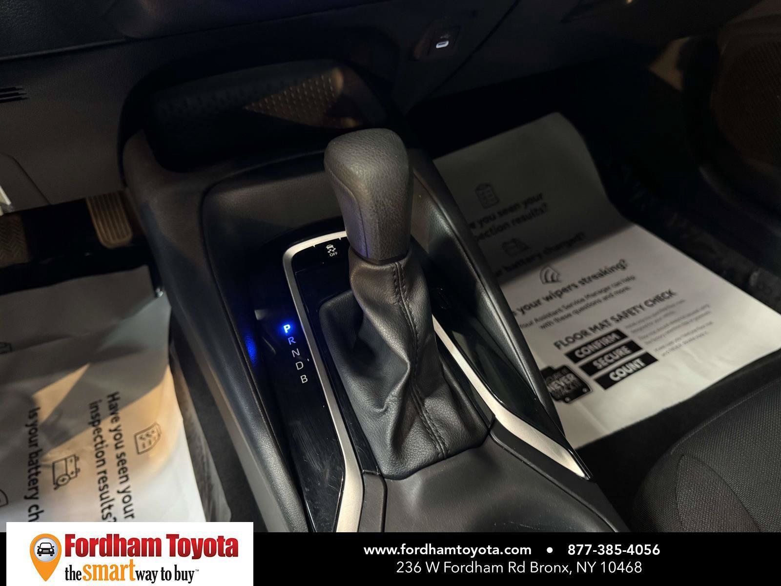 Used 2024 Toyota Corolla LE FWD image 28