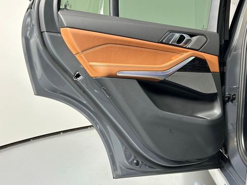 Used 2026 BMW X5 xDrive40i w/ M Sport Package image 18