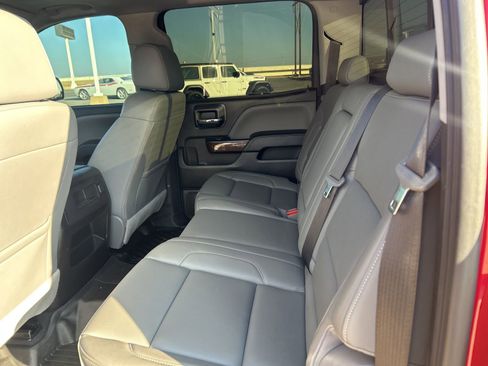 Used 2018 GMC Sierra 1500 SLT image 15