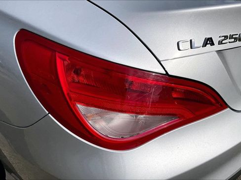 Used 2017 Mercedes-Benz CLA 250 4MATIC image 28