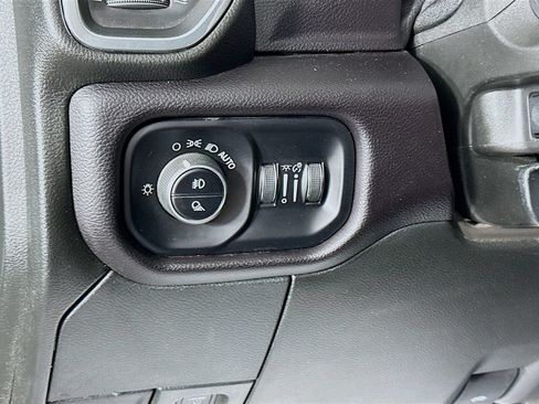 Used 2024 RAM 2500 Laramie AWD/4WD image 11