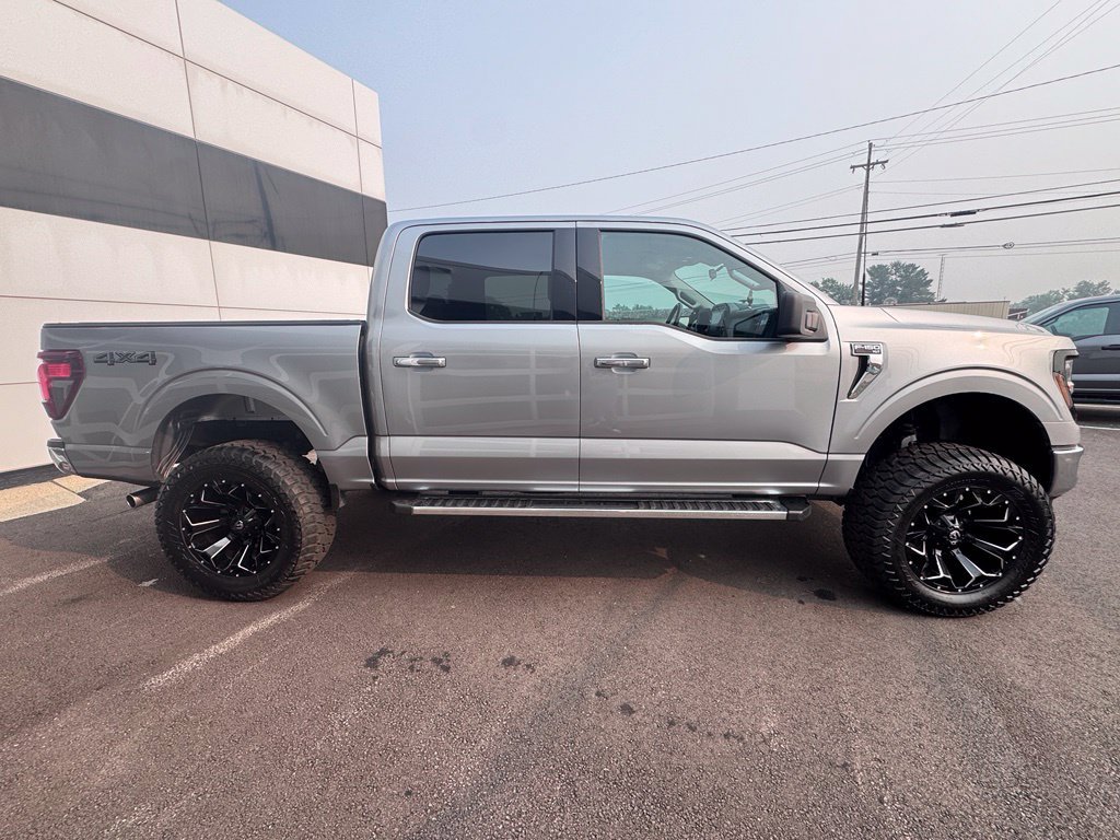 Used 2025 Ford F150 XLT w/ Equipment Group 301A Standard AWD/4WD image 4