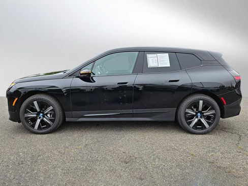 Used 2025 BMW iX xDrive50 image 6