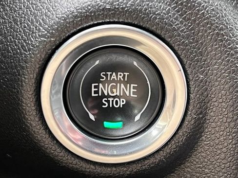 Used 2021 GMC Sierra 2500 AT4 w/ AT4 Premium Plus Package AWD/4WD image 34