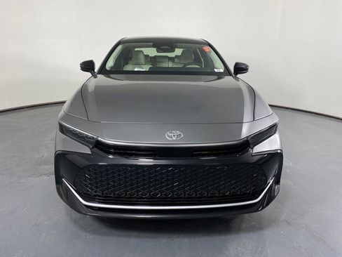 New 2026 Toyota Crown Limited w/ Advanced Technology Package image 2