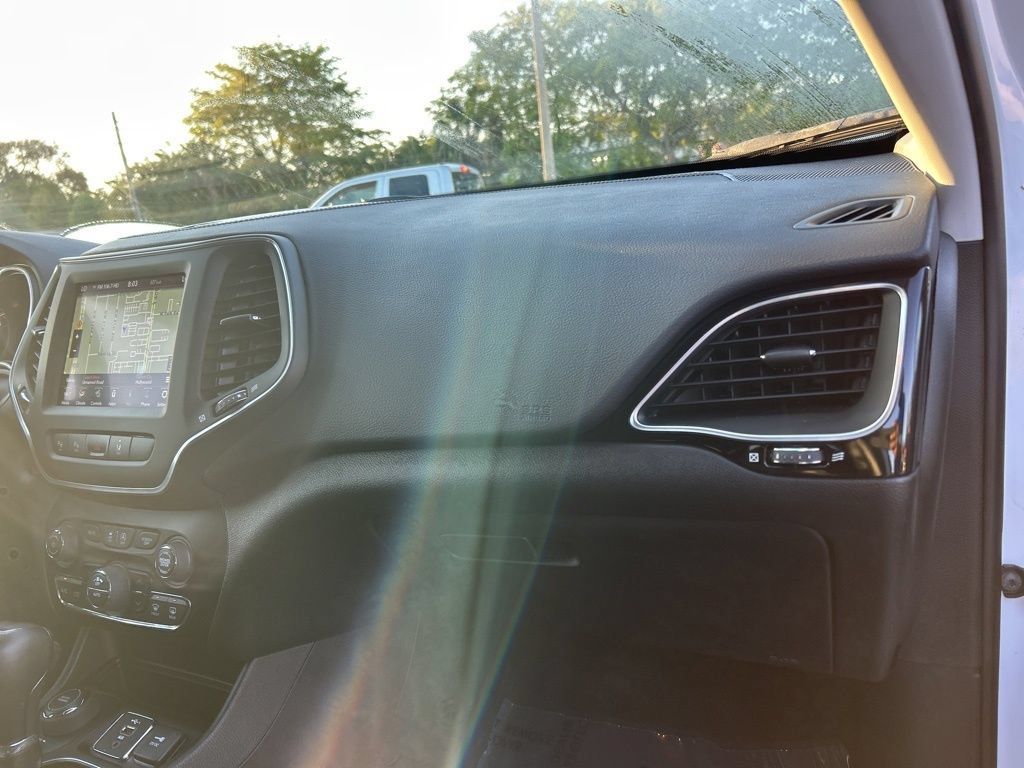 Certified 2023 Jeep Cherokee Altitude Lux AWD/4WD image 27