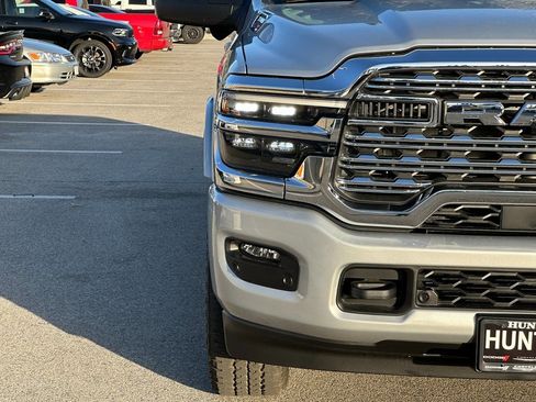 New 2026 RAM 3500 Longhorn AWD/4WD image 10