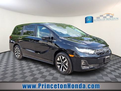 Certified 2026 Honda Odyssey EX-L image 1