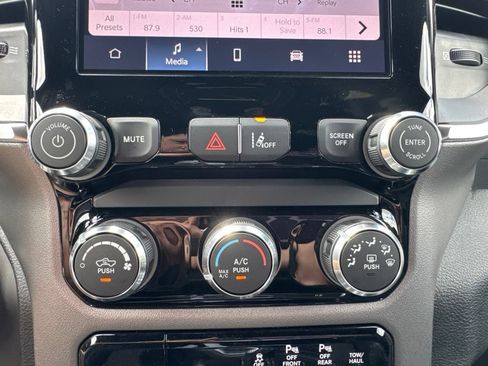 New 2026 RAM 1500 Express AWD/4WD image 15