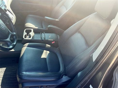 Used 2021 Honda Odyssey EX-L image 19