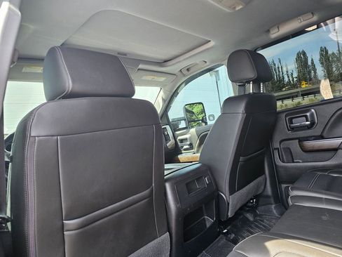 Used 2019 GMC Sierra 3500 Denali w/ Duramax Plus Package AWD/4WD image 10