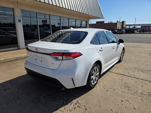 Used 2025 Toyota Corolla LE FWD image 8