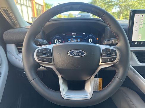 New 2025 Ford Explorer Active w/ Active Comfort Package image 27