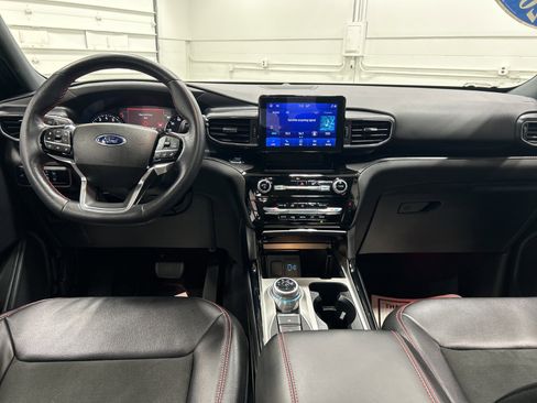 Used 2023 Ford Explorer ST-Line w/ Class IV Trailer Tow Package image 46