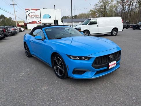 Used 2024 Ford Mustang Premium image 22