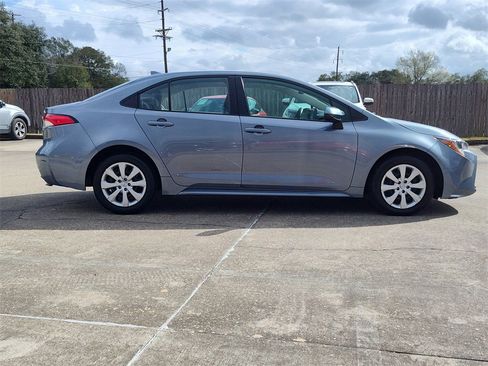 Used 2024 Toyota Corolla LE image 12