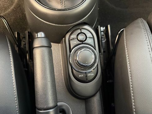 Used 2023 MINI Cooper S image 25