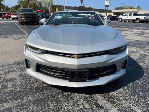 Used 2018 Chevrolet Camaro LT w/ RS Package image 9