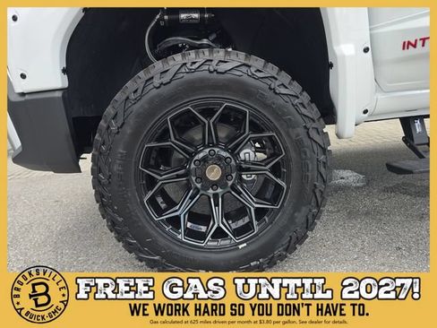New 2026 GMC Sierra 1500 AT4 w/ Technology Package AWD/4WD image 31