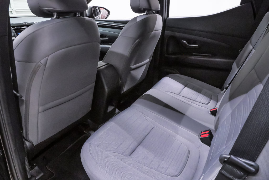 Used 2022 Hyundai Santa Cruz SEL Premium AWD/4WD image 11