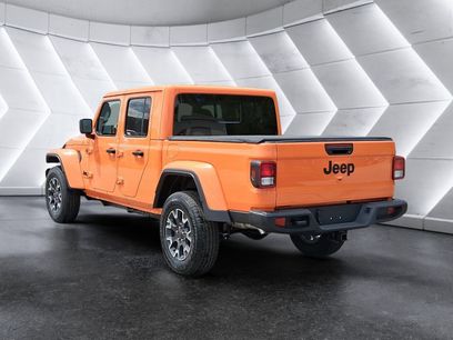 New 2025 Jeep Gladiator Sport w/ Premium Package