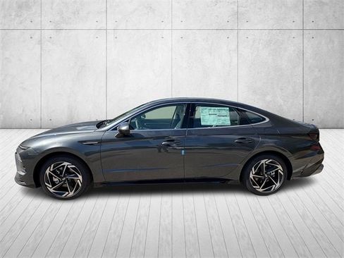 New 2026 Hyundai Sonata SEL image 2