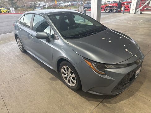 Certified 2020 Toyota Corolla LE image 1