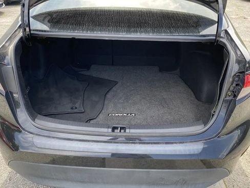Used 2023 Toyota Corolla LE w/ Carpet Mat Package (TMS) image 8