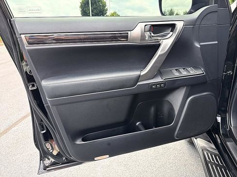 Used 2023 Lexus GX 460 Premium AWD/4WD image 9