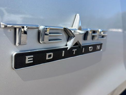 Used 2020 Chevrolet Silverado 1500 LT w/ Texas Edition AWD/4WD image 10