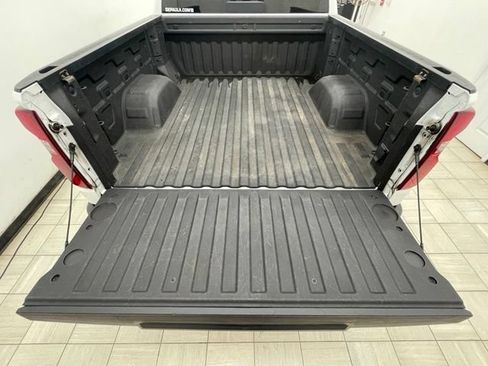 Used 2023 Chevrolet Silverado 1500 RST w/ Convenience Package II AWD/4WD image 12