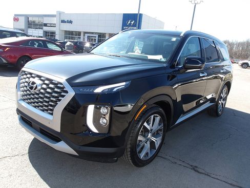 Used 2021 Hyundai Palisade SEL w/ Convenience Package image 3